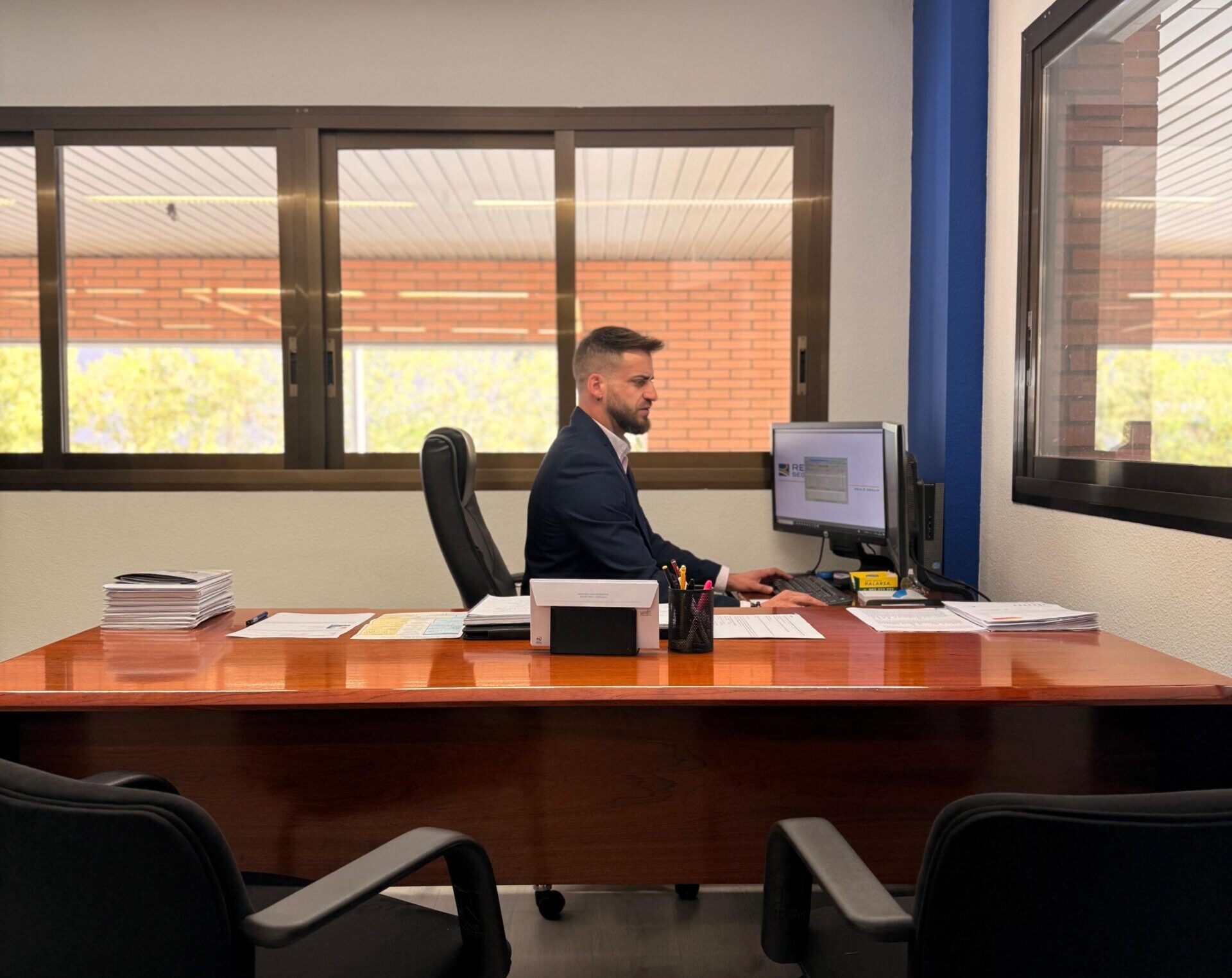 Bascon mediacion seguros en Huesca 974231379 - 658419926_2